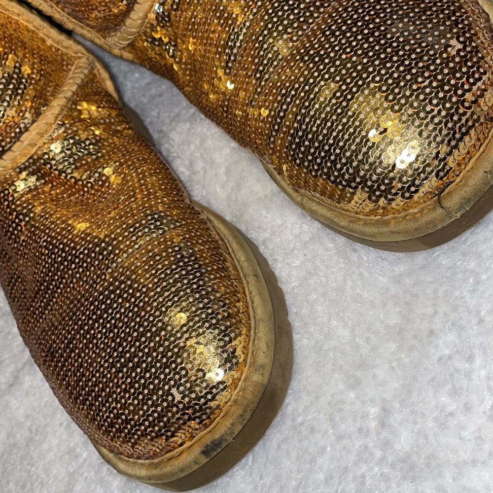 Ugg Boots - Picture 3 of 4